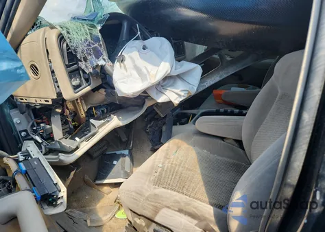 2001 Chevrolet Tahoe K1500 z USA, uszkodzony, nr VIN 1GNEK13T71R153359